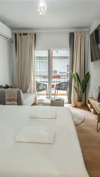 Foto babf910d-a22c-4d3b-bb60-f1793322c19a. Pis amb xemeneia a La Carolina - Guadalpín Marbella