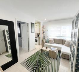 Piso en Playa de la Fontanilla. Fantastic opportunity! great apartment located just a few meters