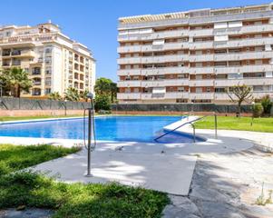Pis a Parque Central. Apartment in parque central building estepona
