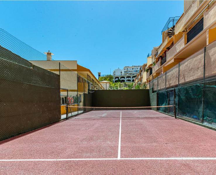 Foto a0fc0fcd-8e7f-4a21-9297-75271f6f88b3. Etagenwohnung mit kamin parking pool in Torremuelle Benalmádena