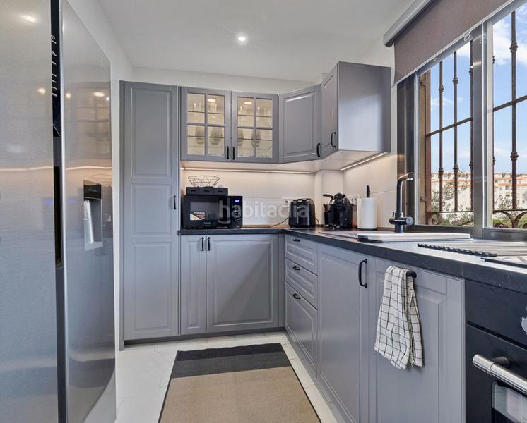 Foto eedfb84f-1223-4a81-96d4-8027924e6088. Etagenwohnung mit kamin parking pool in Torremuelle Benalmádena