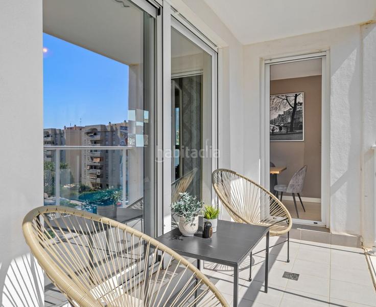 Foto c8806df4-9299-43e2-b39f-858c148446ff. Appartamento con camino parcheggio in Parque Central Estepona