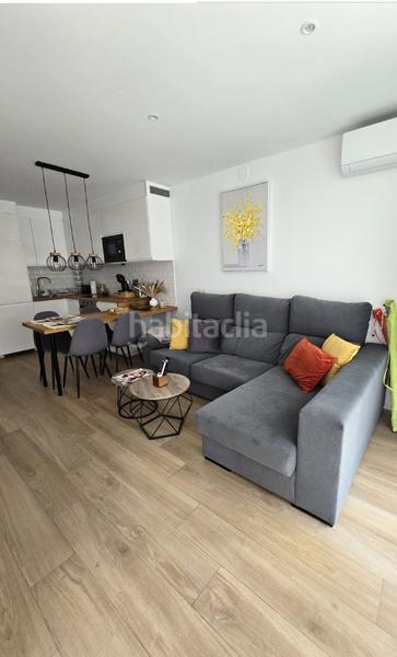 Foto 39c75bc2-b8a0-4989-a847-3b81259d85cb. Flat with fireplace in Playa de los Boliches Fuengirola