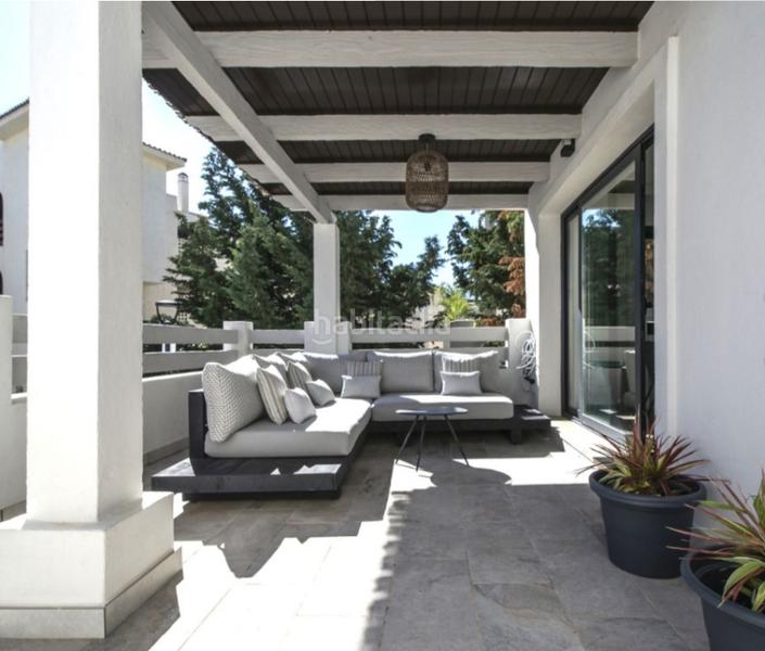 Foto eb46151c-601c-4652-8dd5-f6a2b48a6eea. Appartement avec cheminée piscine dans Paraiso - Barronal Estepona