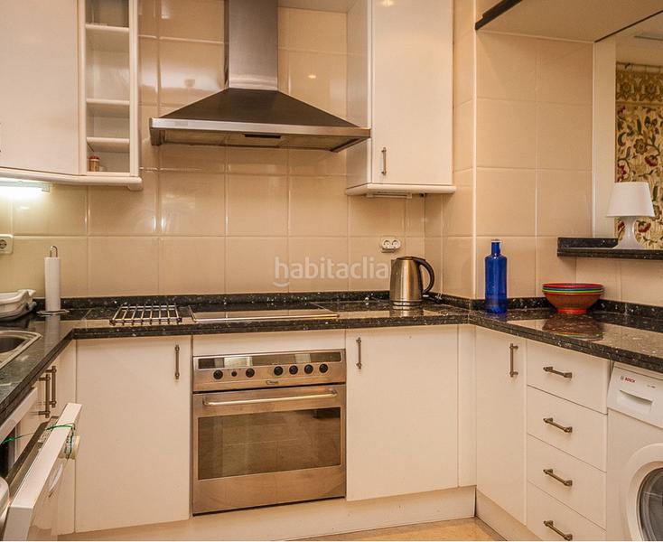 Foto 29a93e06-6049-4f7e-9e0a-5c048be3fbd2. Flat with fireplace parking pool in Elviria Marbella