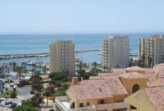 Pis a Puerto de Estepona. Fantastic 3 bed 2 bath apartment just 150m from the marina of es