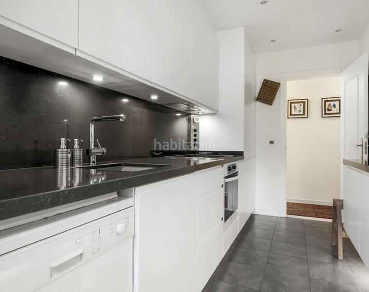 Foto 9452f761-4864-4f38-8d85-c3bcdee59c01. Etagenwohnung mit kamin parking pool in Zona Centro Comercial Torrequebrada Benalmádena