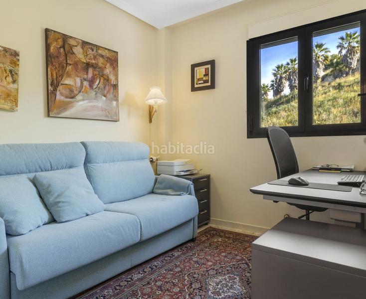 Foto 995504d2-1011-437d-b588-78429748217c. Etagenwohnung mit kamin parking pool in Zona Centro Comercial Torrequebrada Benalmádena