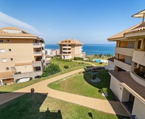 Piso en Las Gaviotas - Carvajal. 3-bedroom apartment with sea views in don juan, carvajal