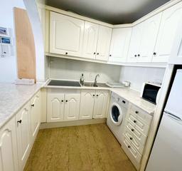 Piso en Playa de los Boliches. Charming 1-bedroom flat just steps from the beach – los boliches