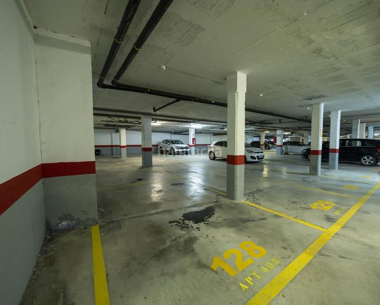 Foto 8be8d3db-f810-47b7-be2e-8a5c75714811. Appartamento con camino parcheggio piscina in La Duquesa Manilva