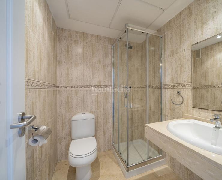 Foto b6977cf7-d871-433d-9c0c-bade779f093a. Appartamento con camino parcheggio piscina in La Duquesa Manilva