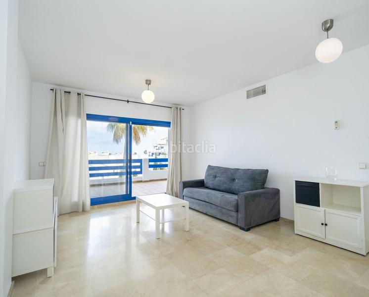 Foto e754011f-88f1-4920-aac2-36d93ea7bcb5. Appartamento con camino parcheggio piscina in La Duquesa Manilva