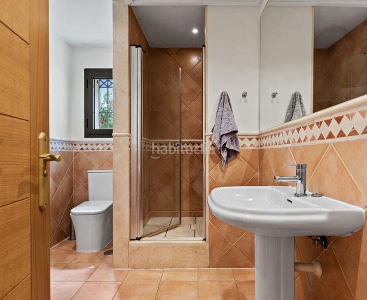 Foto b2dcc65c-d6e9-4602-b04b-5b60119181c3. Piso urb. pueblo del rio en Río Real Marbella