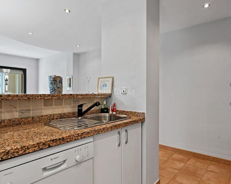 Foto fc2a32d2-924e-4e64-8434-72be3661287e. Piso urb. pueblo del rio en Río Real Marbella