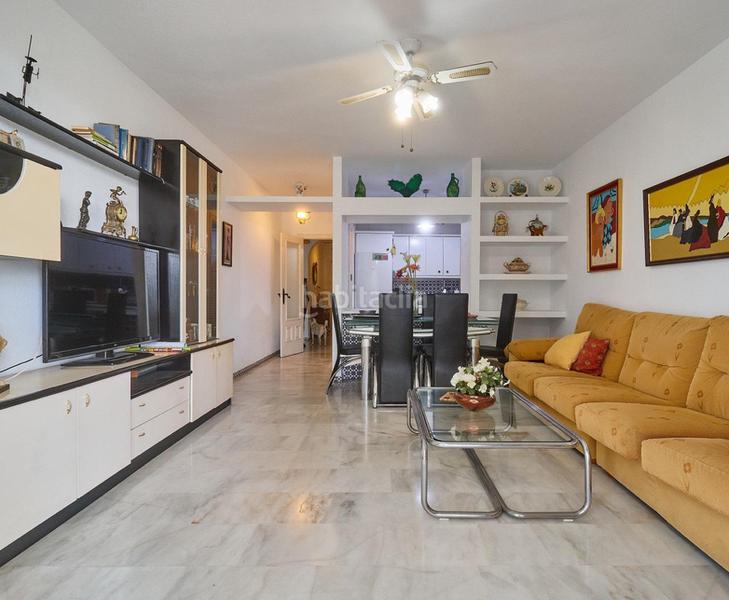 Foto b078aefa-75f9-4d50-9b82-8355b45cd9af. Appartement avec cheminée piscine dans Castillo Sohail - Myramar Fuengirola