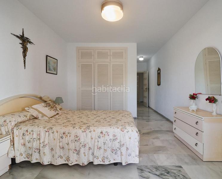 Foto b2fc3fd0-9b6b-4796-8ebf-dfa5d6831452. Appartement avec cheminée piscine dans Castillo Sohail - Myramar Fuengirola