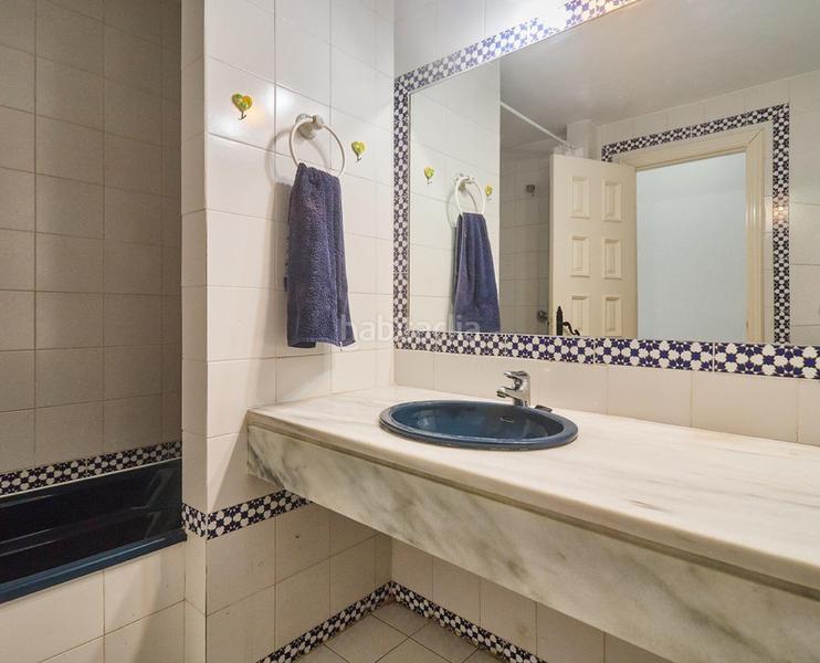 Foto bb200672-7c0e-4fbc-8d9c-4ad6f3c235e3. Appartement avec cheminée piscine dans Castillo Sohail - Myramar Fuengirola