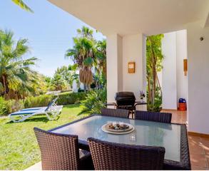 Piso en Casares pueblo. Charming 2-bedroom ground floor apartment in alcazaba lagoon, es