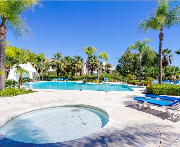 Foto cde0b0da-6311-4059-add6-e7ff09214c8e. Appartement avec cheminée parking piscine dans Casares pueblo Casares