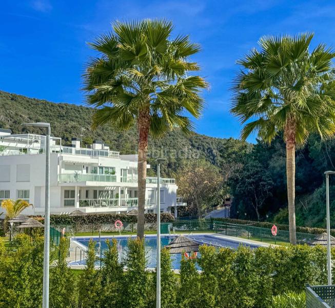 Foto af4509c0-d01a-4b3e-9f64-e19dff2664ee. Appartamento con camino parcheggio piscina in Benahavís pueblo Benahavís