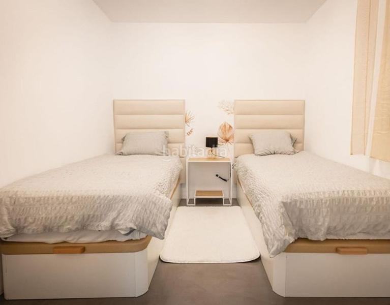 Foto 1f34e8df-a1e8-498b-9edb-9a8d56de1baf. Appartamento con camino parcheggio piscina in Nueva Andalucía centro Marbella