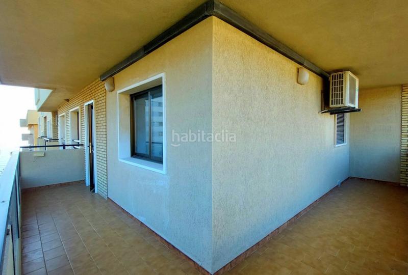 Foto 2b3a396b-a978-4e6a-a724-3fb7bf94d452. Pis amb xemeneia aparcament a Playa de los Boliches Fuengirola