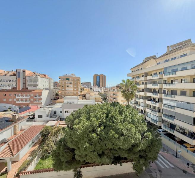 Foto 644e0b7b-cbf6-40e6-9dbc-35eb82cead91. Piso los boliches en Playa de los Boliches Fuengirola