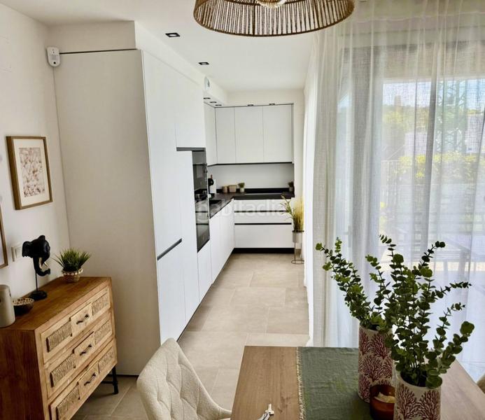 Foto ab9fb4f9-86d6-45c0-8419-e883c6723ee9. Appartamento con camino parcheggio piscina in Los Pacos Fuengirola