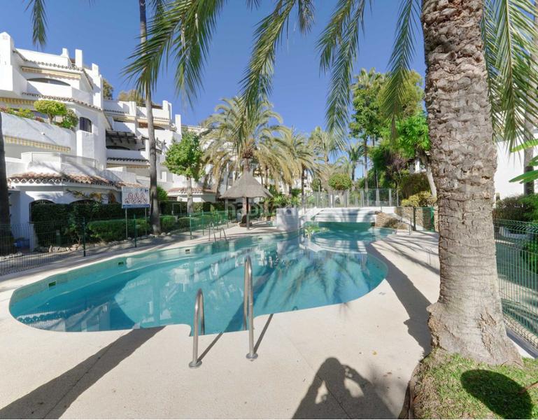Foto 2e8341f6-4844-4604-84f3-c55f6e48407f. Appartamento con camino piscina in Romana Playa Marbella