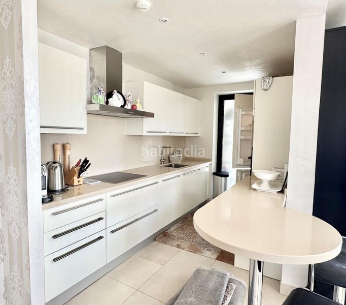 Foto d83bcefa-90d0-4aec-b5ec-6494fb9193c2. Appartement avec cheminée parking piscine dans Alto de los Monteros Marbella