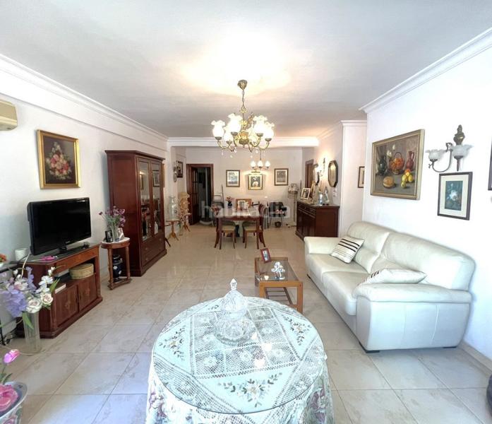 Foto f6582489-0f00-434d-a9ee-8c9f32cf1c8e. Appartement avec cheminée dans Puerto Deportivo Fuengirola