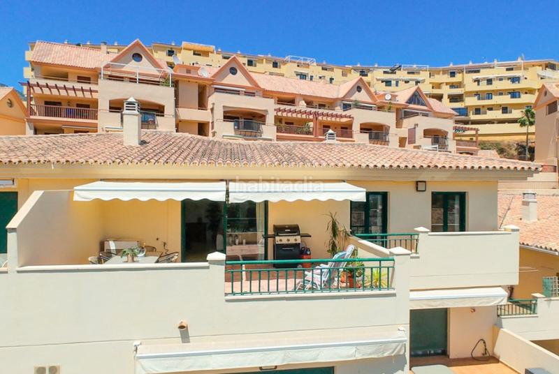 Foto 54d88aa3-4457-4523-b154-0e7c3c5bac03. Appartamento con camino parcheggio piscina in Zona Centro Comercial Torrequebrada Benalmádena