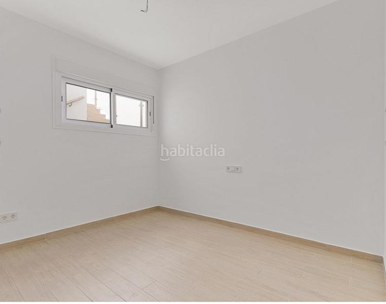 Foto fd73b2bc-21d6-473f-9d1a-74880f39a9cc. Pis amb xemeneia aparcament a Centro ciudad Fuengirola