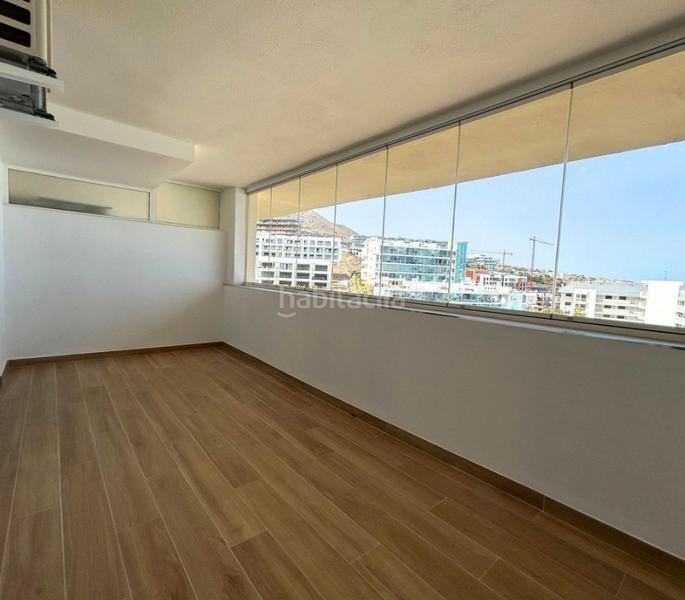 Foto 9c19bd08-38a8-41d2-888f-62e6711ec907. Appartamento con camino piscina in Las Gaviotas - Carvajal Fuengirola