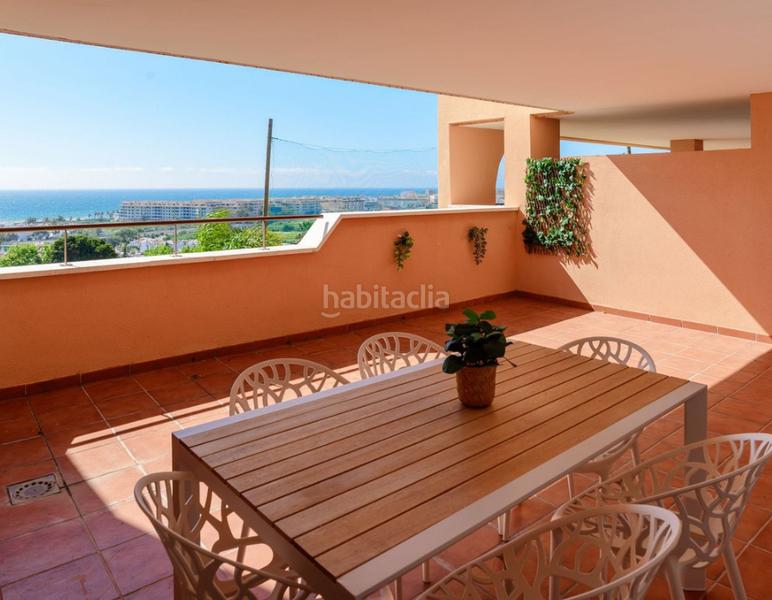 Foto 182a7408-249a-4eb6-8045-ee0917a02d62. Piso apartamento en planta media en venta – playa en Casares