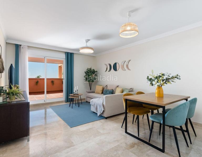 Foto 647ebe09-93e5-4ca7-8f6b-778ba9c47fa2. Piso apartamento en planta media en venta – playa en Casares
