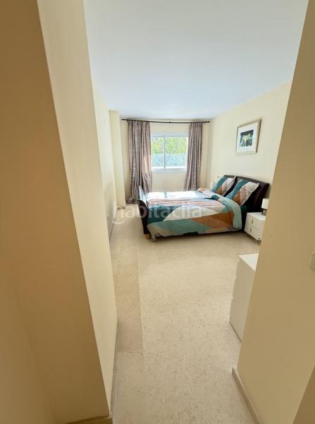 Foto 53cff58a-ea35-4b1f-ae7b-5d250ce114d0. Flat with fireplace parking pool in Elviria Marbella