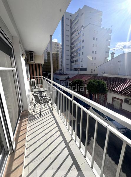 Foto b3a99fc0-e6e4-4fc4-9142-f8dd2f38c755. Piso en Puerto Deportivo Fuengirola