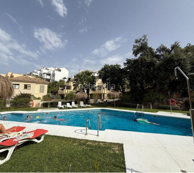 Foto 03a60e9c-3d92-4fe2-9ac2-34b291351e60. Appartamento con camino parcheggio piscina in Cabopino - Artola Marbella