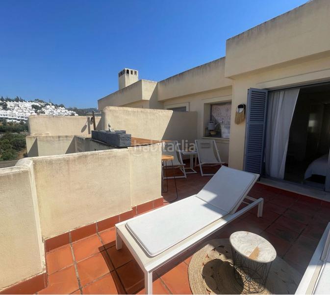 Foto 056daba3-93e2-47c4-b825-f4f64a743c82. Appartamento con camino parcheggio piscina in Cabopino - Artola Marbella