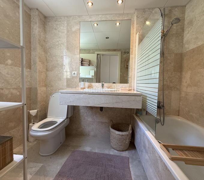 Foto 2539d35b-fada-4425-a7e8-371bb9bc166b. Appartamento con camino parcheggio piscina in Cabopino - Artola Marbella