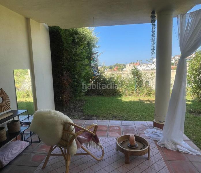 Foto 2612ad48-fc80-4cee-9eac-5cabd9df320f. Appartamento con camino parcheggio piscina in Cabopino - Artola Marbella