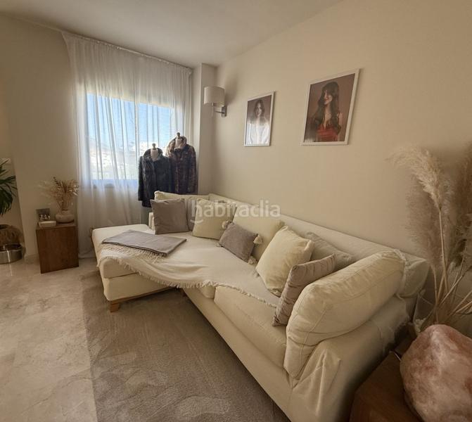 Foto 64ae6a26-aff8-45c8-bae0-5fba0c650d0f. Appartamento con camino parcheggio piscina in Cabopino - Artola Marbella