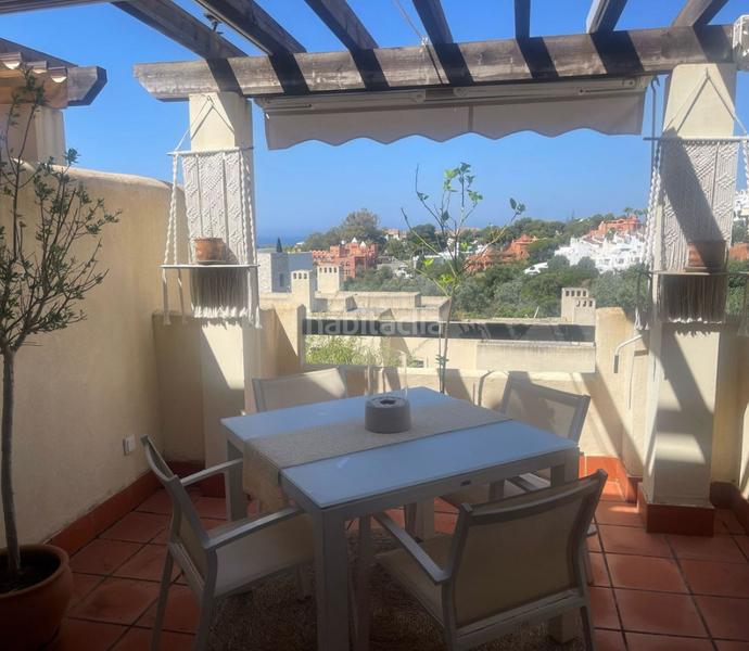 Foto bcafbde1-041c-4b91-85b7-1c3f851c1126. Appartamento con camino parcheggio piscina in Cabopino - Artola Marbella