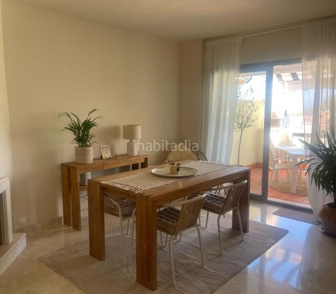 Foto c23eaf7a-ede5-47a1-9d7d-a0f61a7eacda. Appartamento con camino parcheggio piscina in Cabopino - Artola Marbella