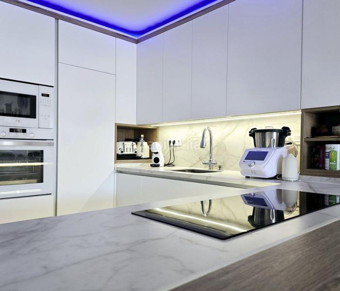 Foto a7727c6c-5251-46b5-97fc-83ef90f7c054. Piso cabopino en Cabopino - Artola Marbella