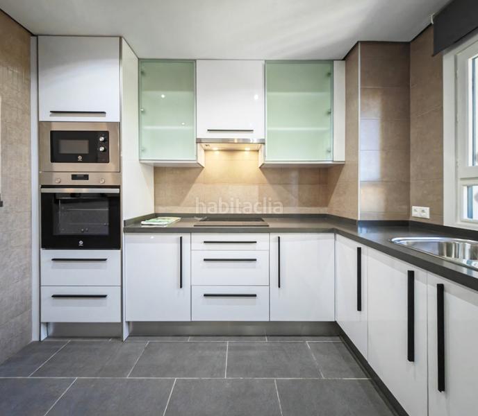 Foto b4586f45-61fc-4ff3-8dfc-06d879d6724c. Piso cabopino en Cabopino - Artola Marbella