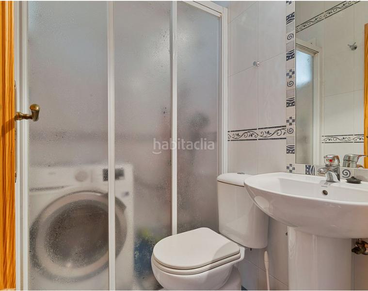 Foto 45d9fda0-25c4-4902-8016-d2444a87a09b. Appartement avec cheminée parking piscine dans Torreblanca del Sol Fuengirola