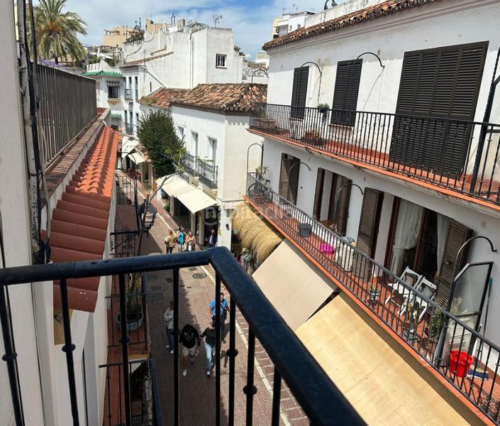 Foto 5eff270a-ed46-44a5-978e-ce191a7d78c9. Appartamento con camino in Casco Antiguo Marbella